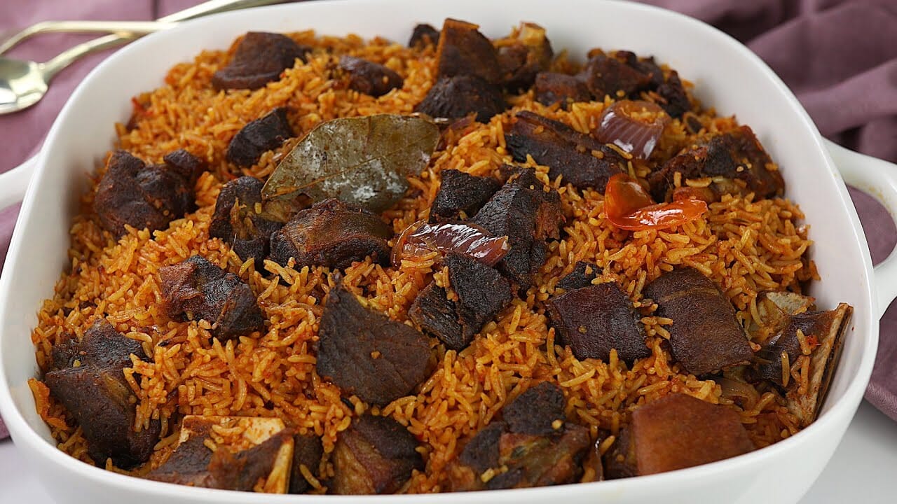 Step-By-Step Guide On How To Make Naija Jollof Rice, Step-By-Step Guide On How To Make Naija Jollof Rice
